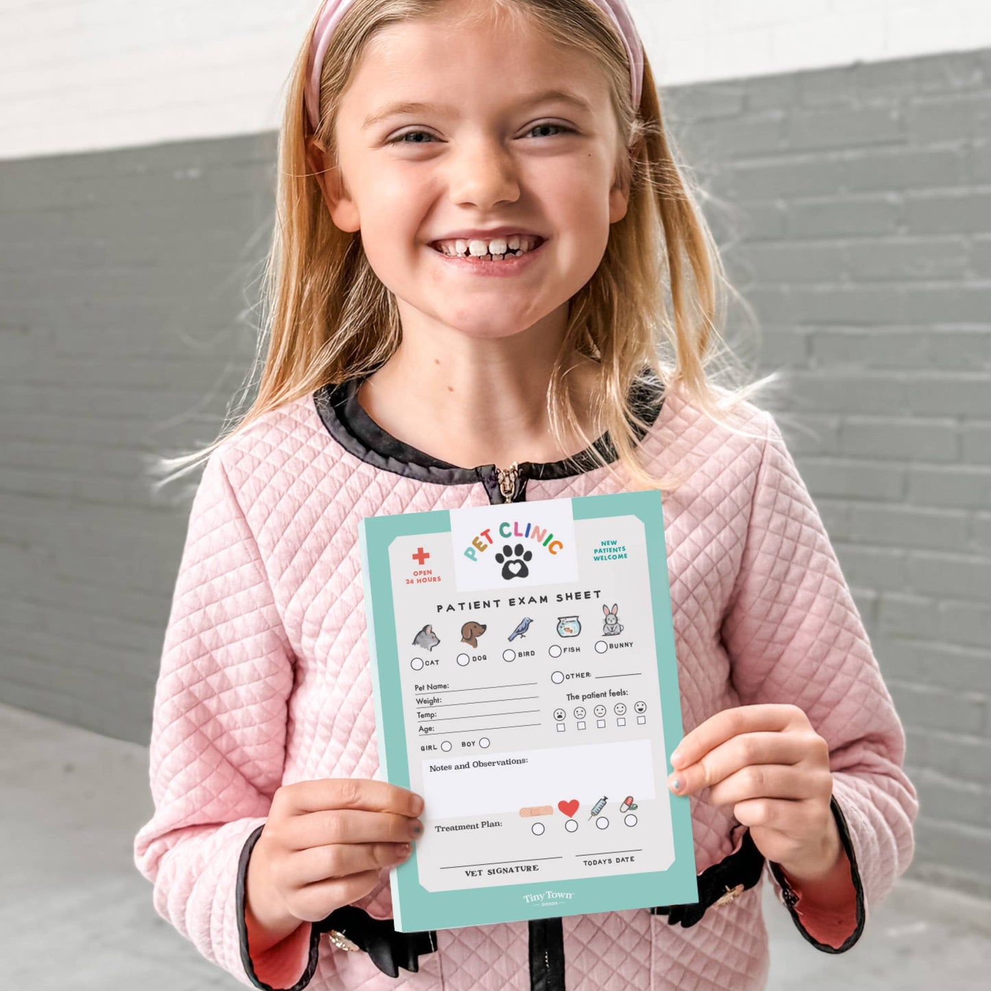 Tiny Town™ Play Notepad | Pet Clinic