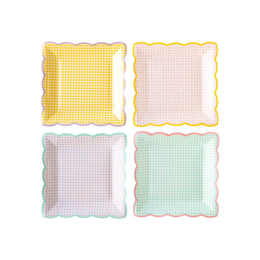 Gingham Plate Set
