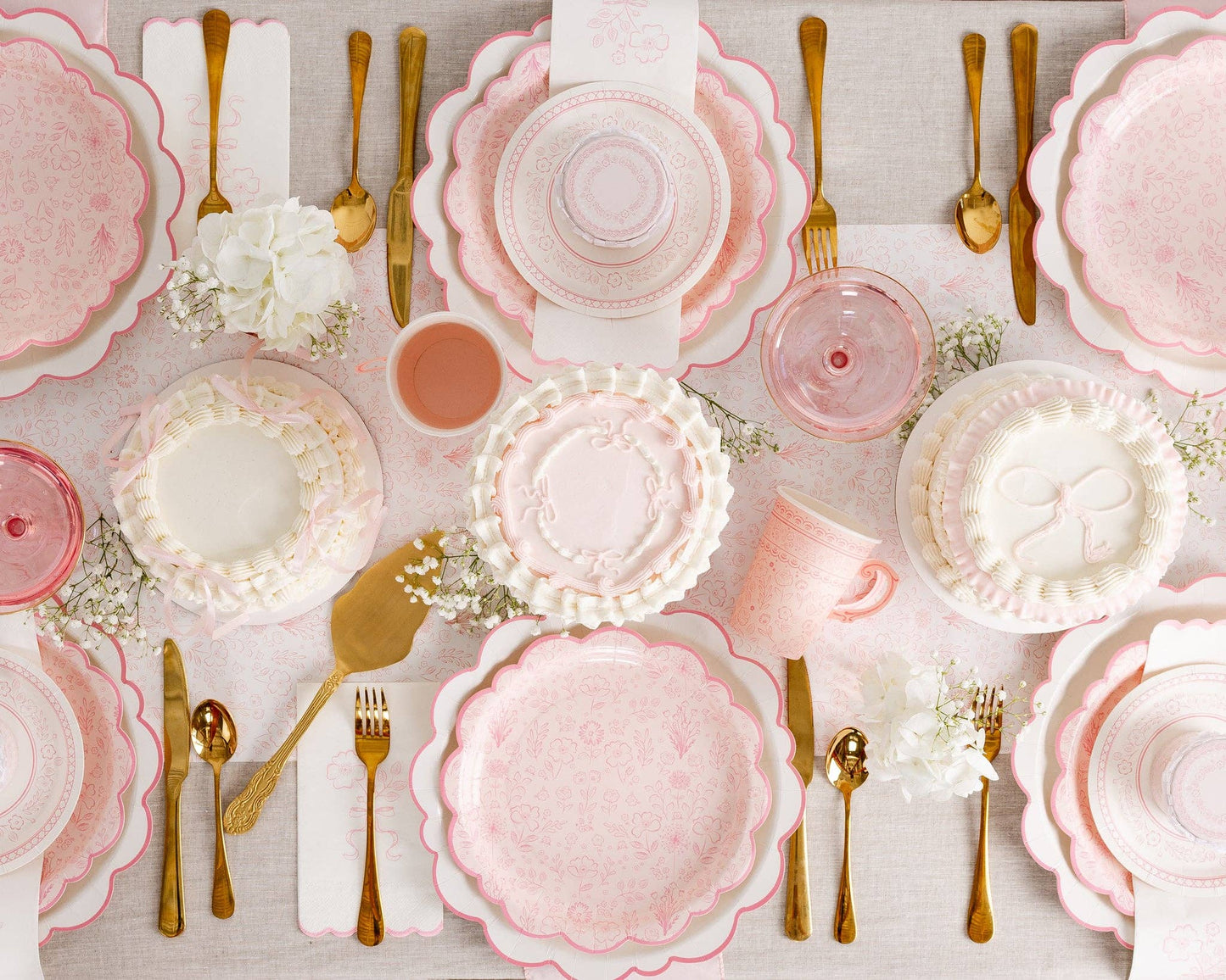 Pembroke Pink Edge Scallop Plate