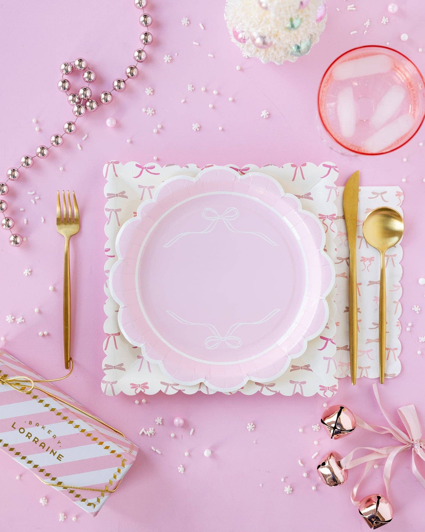 Round Pink Bows Plate