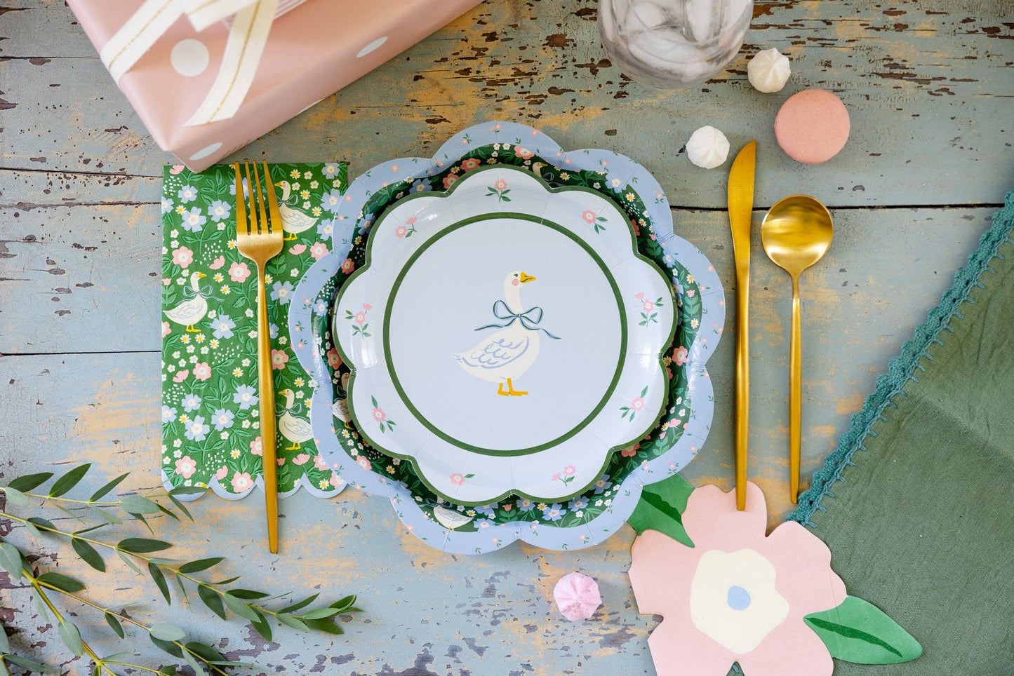 Goose Scalloped Plate