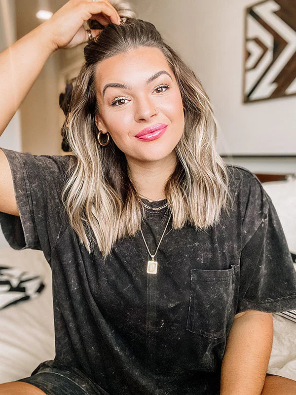 Glossy Lip Serum | Melrose
