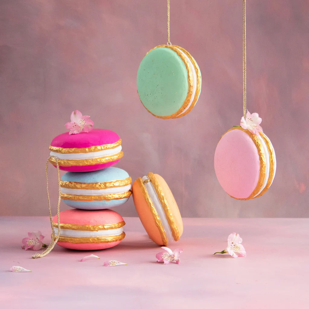 Small Macaron Display