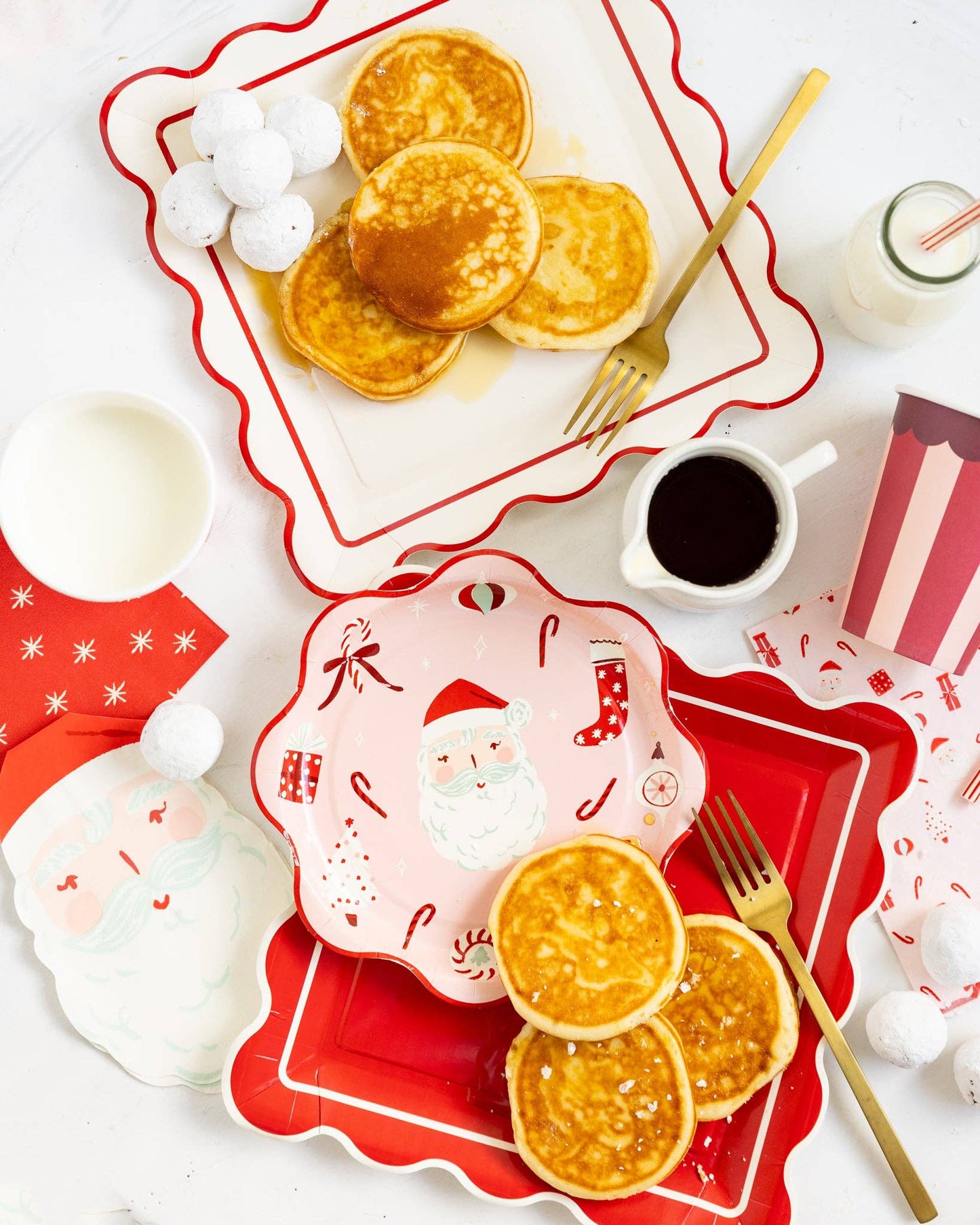 Red Scalloped Square Plate