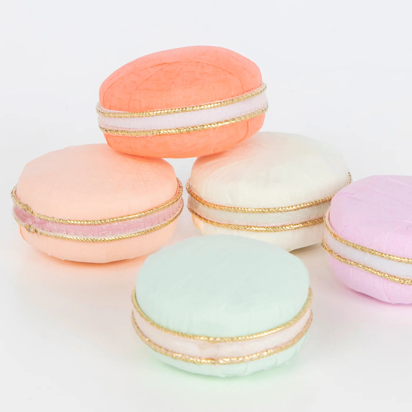 Ladurée Paris Macaron Surprise Balls